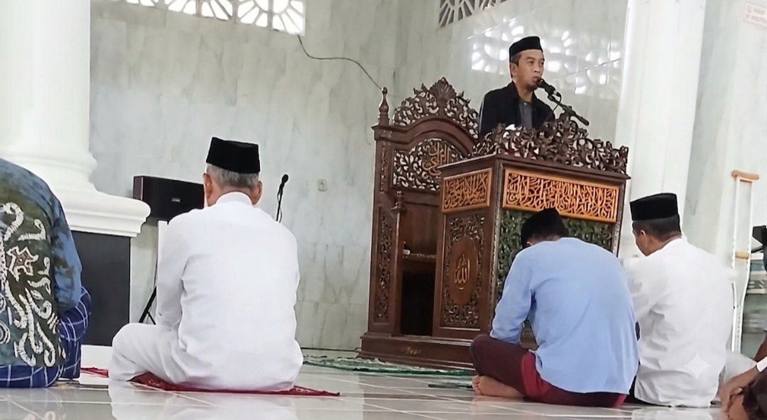 Orang Tua Masih Hidup, Jangan Sia-siakan Tiket Menuju Surga